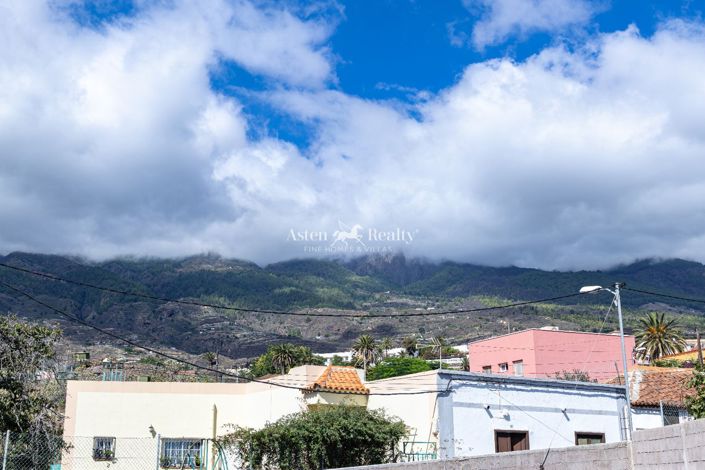 Image No.38-3 Bed House for sale
