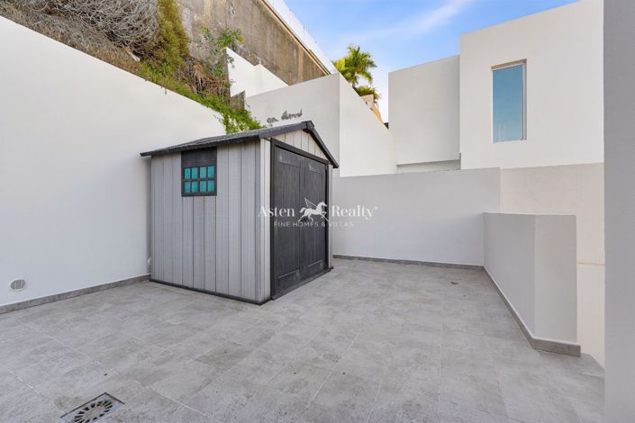 Image No.41-3 Bed Villa for sale