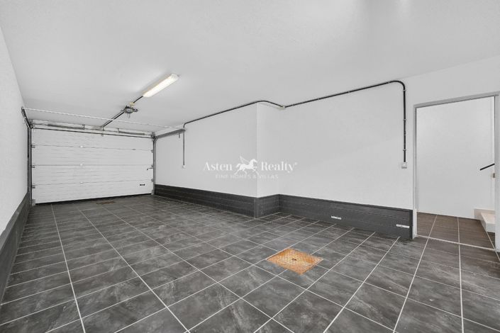 Image No.43-3 Bed Villa for sale