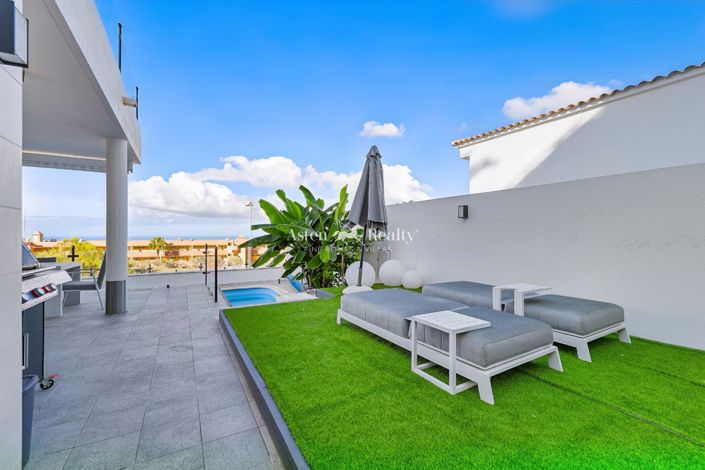 Image No.8-3 Bed Villa for sale
