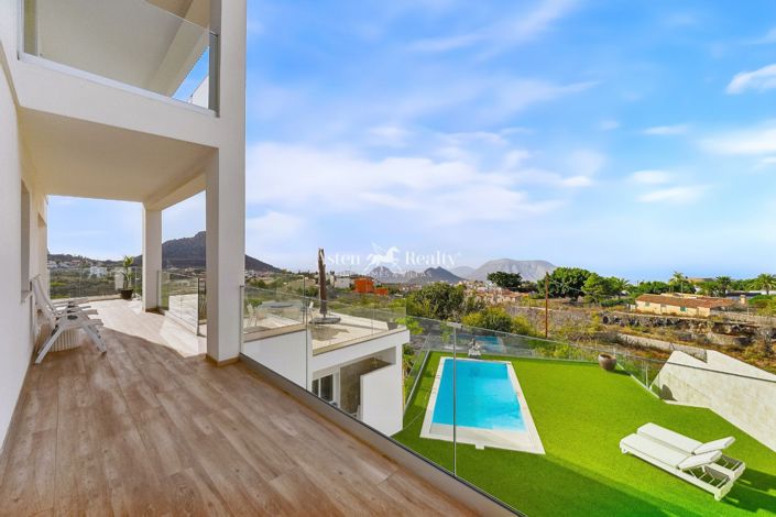 Image No.14-5 Bed Villa for sale
