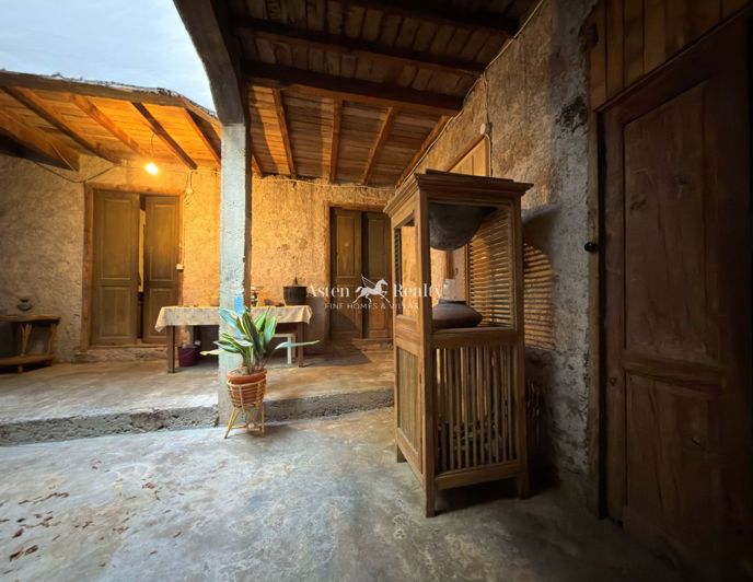 Image No.10-10 Bed House for sale