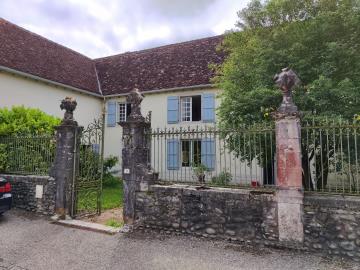 1 - Pyrenees-Atlantiques, Village House