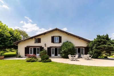 9b16d2ad40d81bf2a6d958bdb348c13870f9addc94192