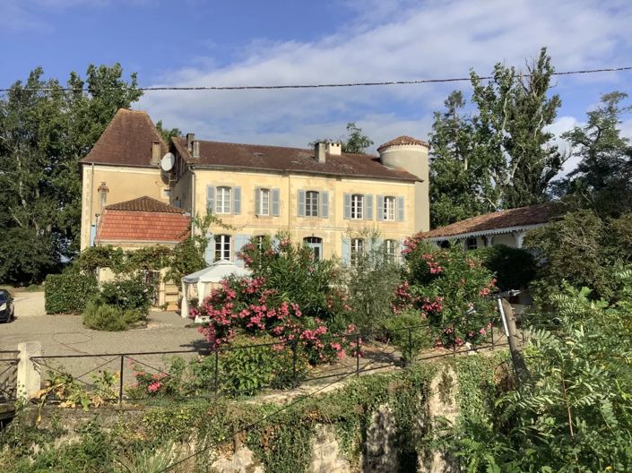 Image No.1-Châteaux de 8 chambres à vendre à Saint-Sever
