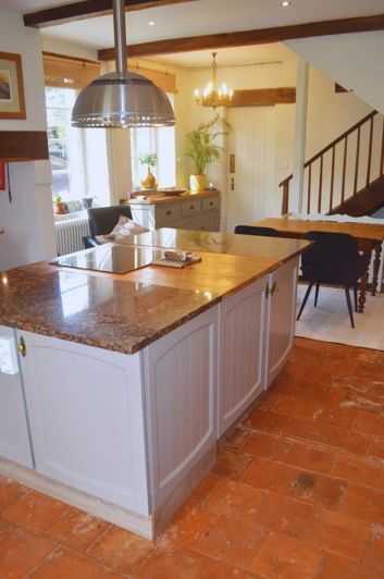 Image No.10-8 Bed Chateaux for sale