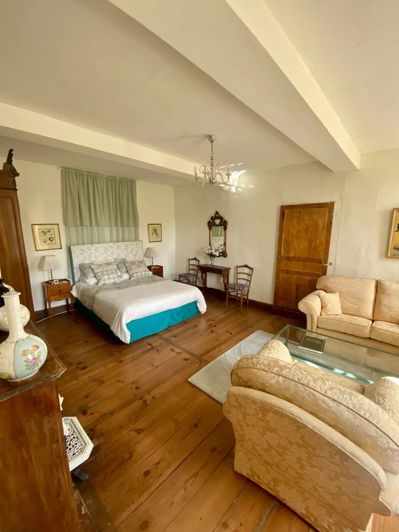 Image No.14-8 Bed Chateaux for sale