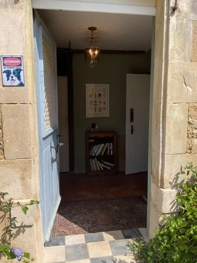 Image No.29-8 Bed Chateaux for sale