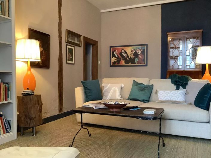 Image No.7-8 Bed Chateaux for sale