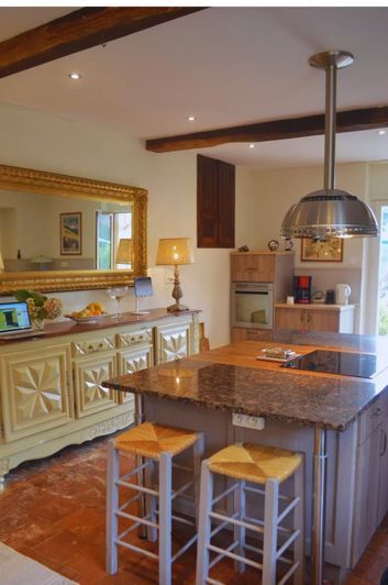 Image No.8-8 Bed Chateaux for sale