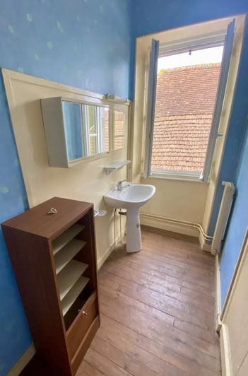 Image No.10-5 Bed House for sale