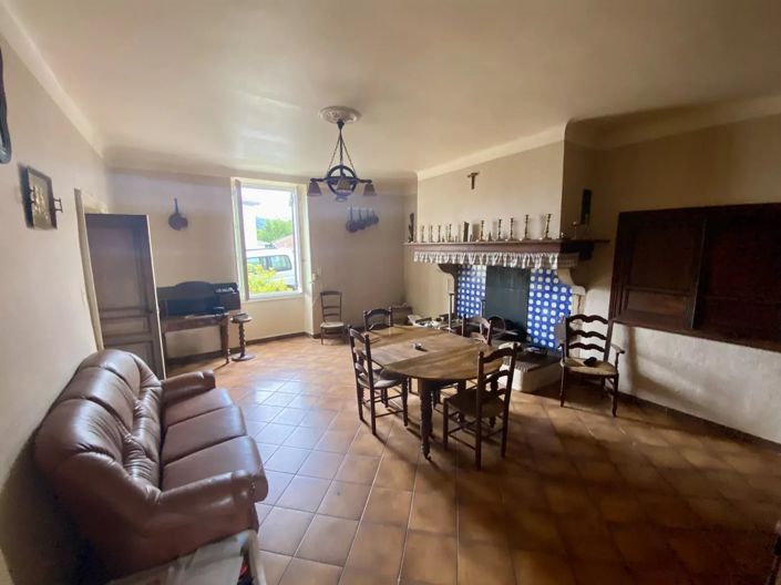 Image No.5-5 Bed House for sale