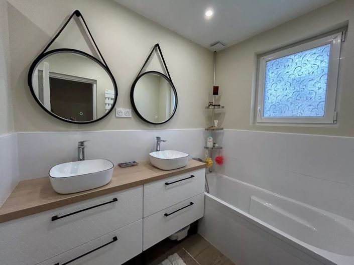 Image No.8-3 Bed House for sale