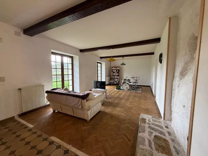 Image No.2-4 Bed House for sale