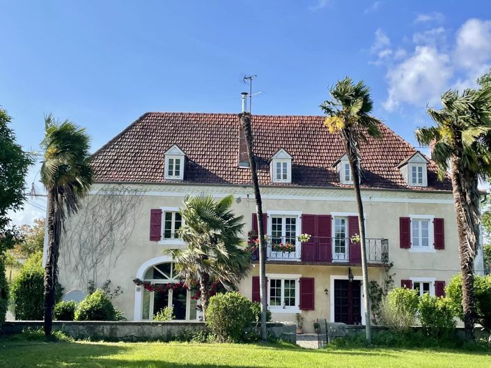 Image No.1-5 Bed House for sale