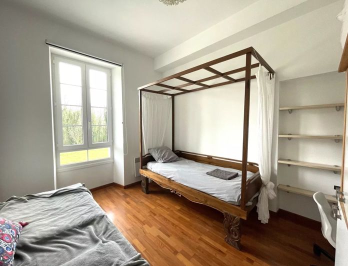 Image No.10-2 Bed Apartment for sale