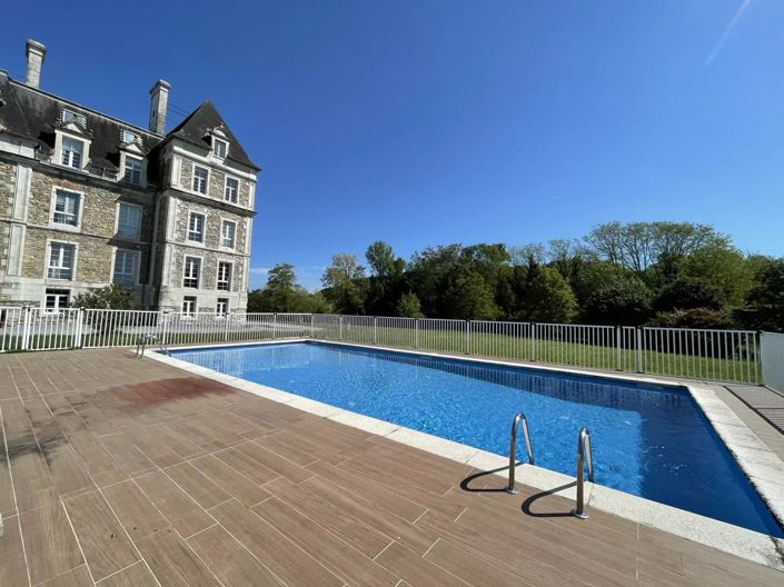 Image No.13-2 Bed Apartment for sale