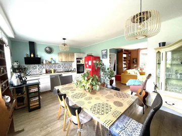 9b2d2f0b4d600ec49e4c32976fea2ad5642cdb7650192