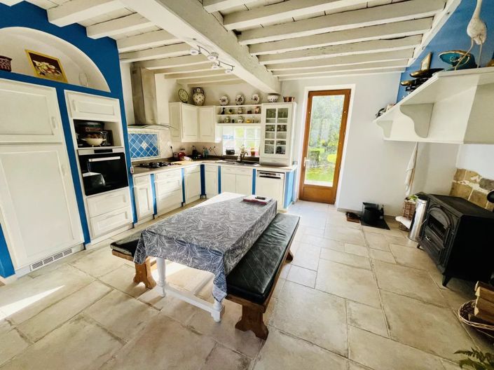 Image No.6-4 Bed House for sale