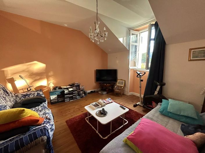 Image No.13-8 Bed House for sale