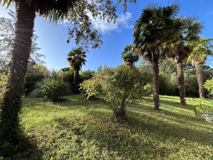 Image No.15-8 Bed House for sale