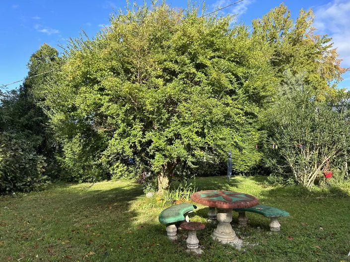 Image No.17-8 Bed House for sale