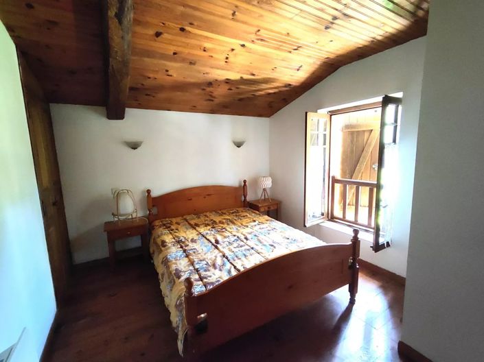 Image No.26-7 Bed House for sale