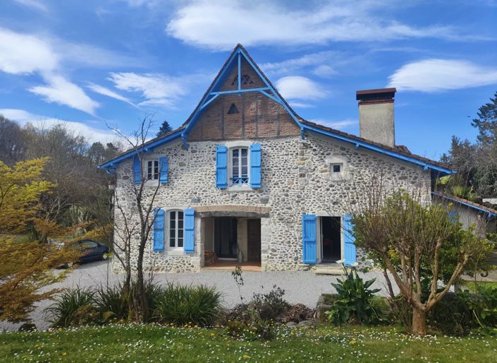 Image No.1-5 Bed House for sale