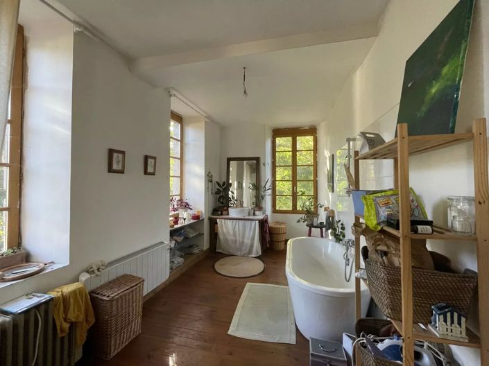 Image No.6-3 Bed House for sale