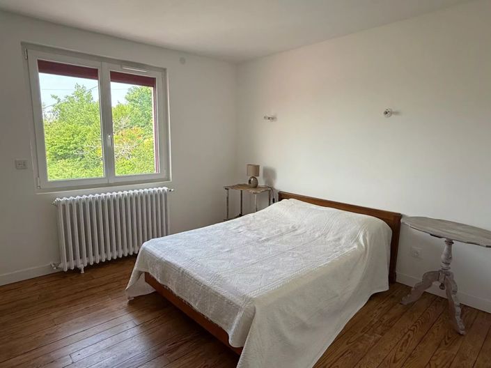 Image No.14-6 Bed House for sale