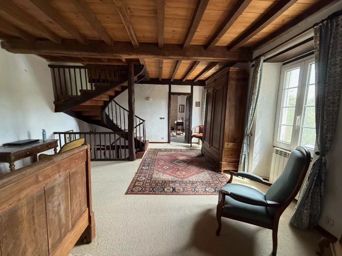 Image No.3-5 Bed House for sale