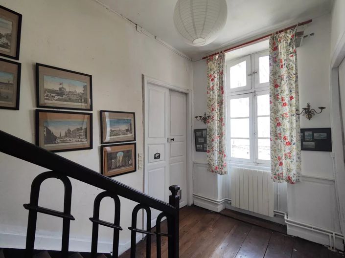 Image No.12-13 Bed House for sale