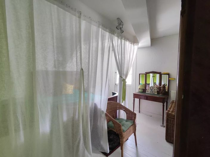 Image No.18-13 Bed House for sale