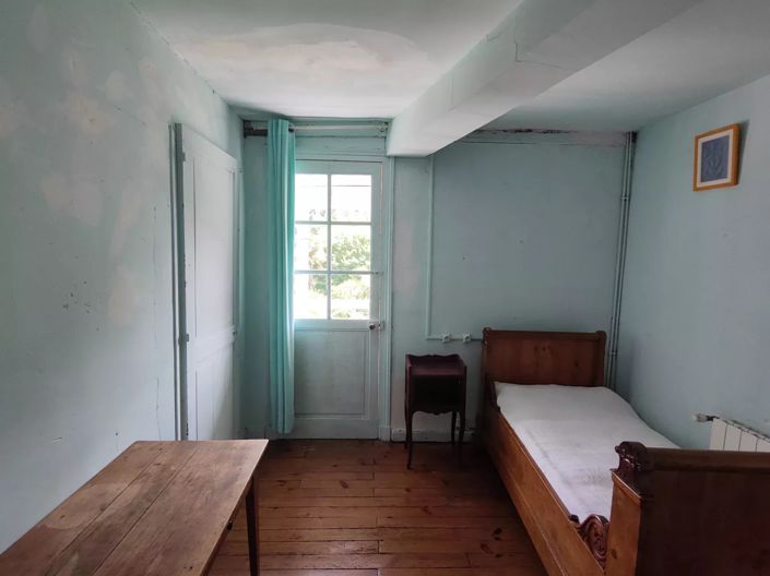 Image No.20-13 Bed House for sale