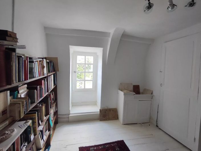 Image No.23-13 Bed House for sale