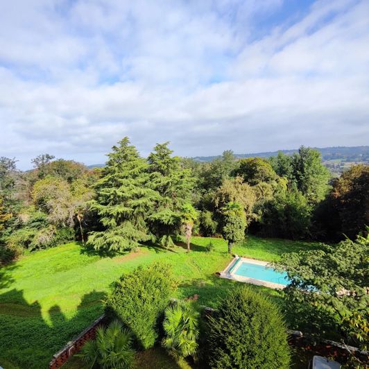 Image No.3-9 Bed Chateaux for sale