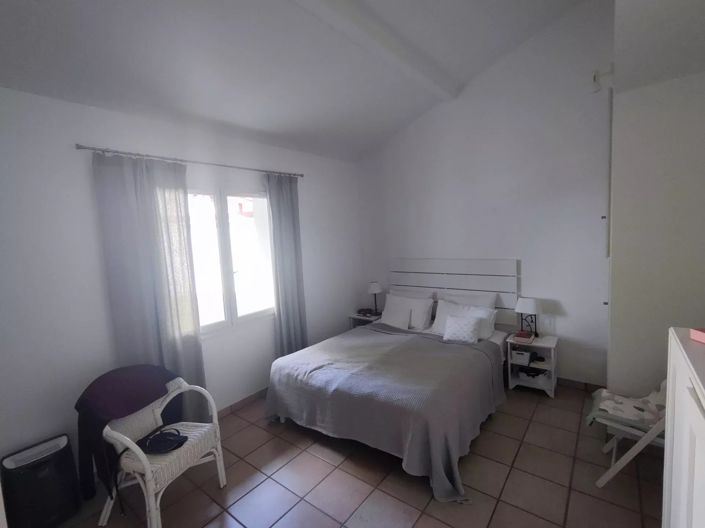 Image No.12-4 Bed House for sale