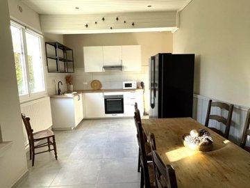 17fd315a23c7f66258aa1abbdeef93a95fd8d5e3be192