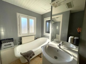 39597a9eb318586d97cb4391c06a5eb10490a736ec192