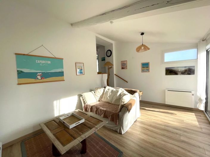 Image No.19-4 Bed House for sale