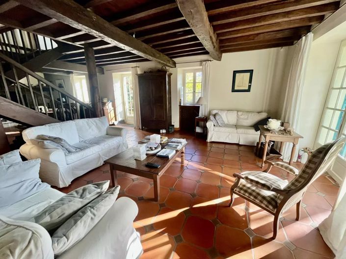 Image No.2-4 Bed House for sale