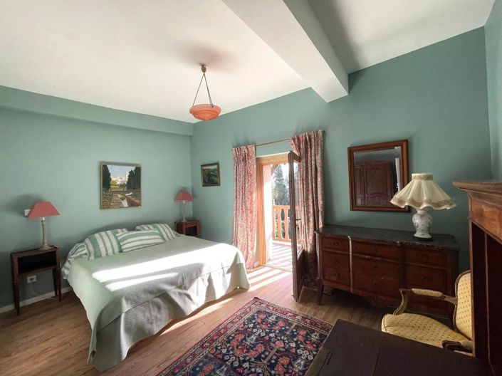 Image No.17-3 Bed House for sale