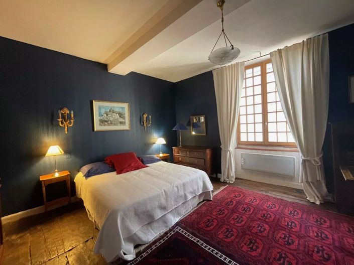 Image No.19-3 Bed House for sale