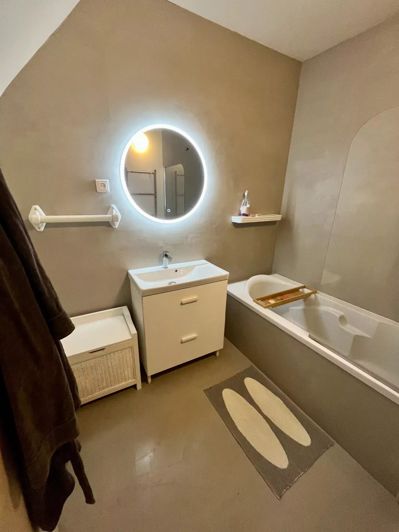 Image No.11-3 Bed Apartment for sale