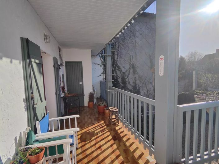 Image No.3-3 Bed House for sale