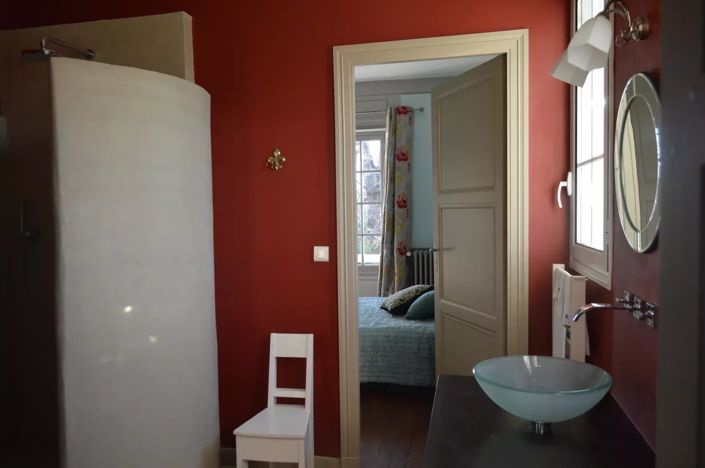 Image No.18-5 Bed House for sale