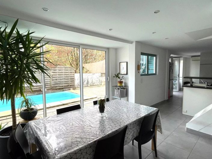 Image No.5-3 Bed House for sale