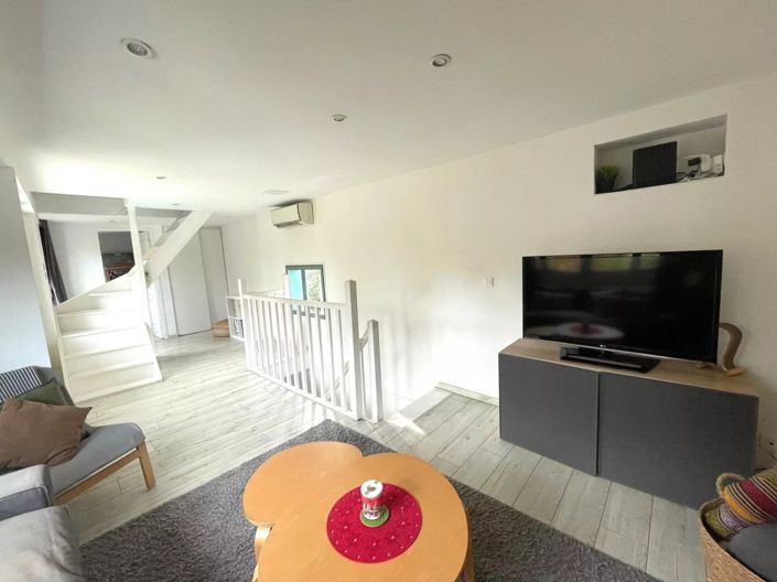 Image No.8-3 Bed House for sale