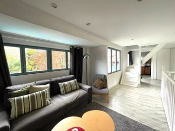 15a3e2a94c44a2ec61df467dfaf81d2102dc83f361192