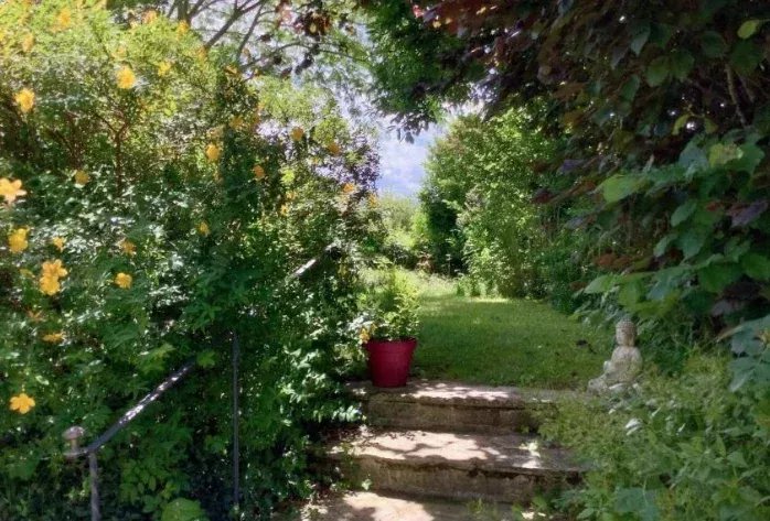 Image No.3-5 Bed House for sale